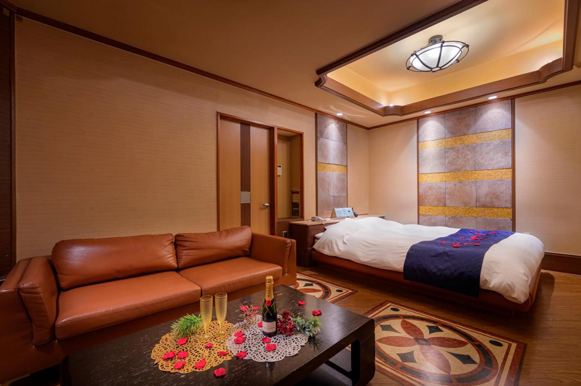 Hotel Mobilia (Adults Only) Tsurugashima 외부 사진