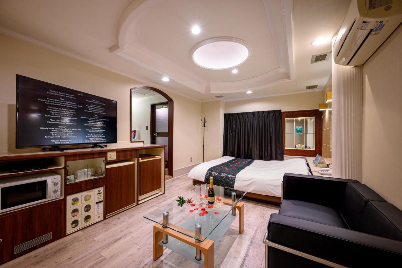 Hotel Mobilia (Adults Only) Tsurugashima 외부 사진